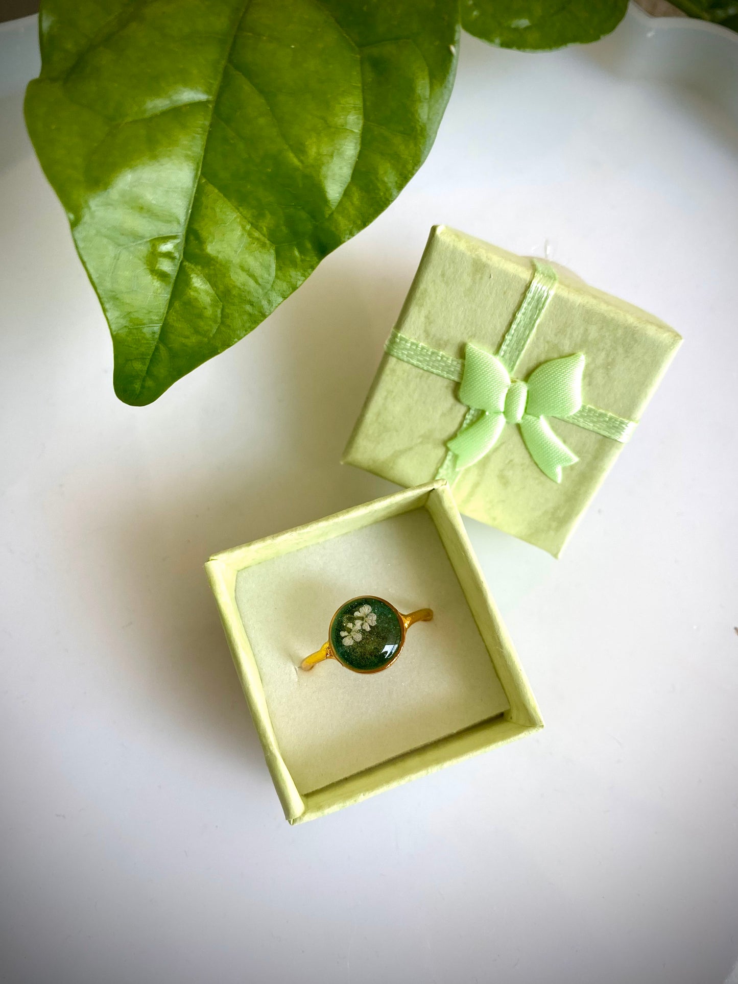 Eternal Wish Ring - Green Round