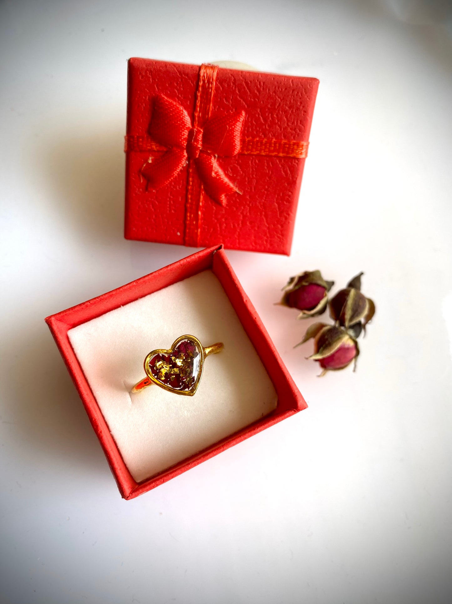 Rosy Glimmer Ring