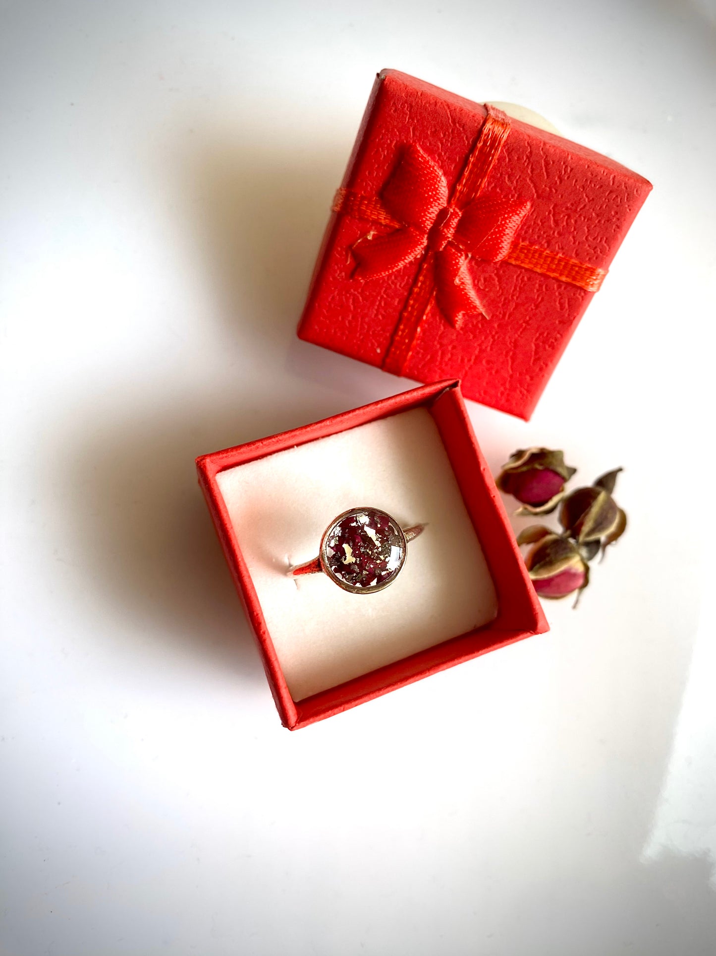 Rosy Glimmer Ring