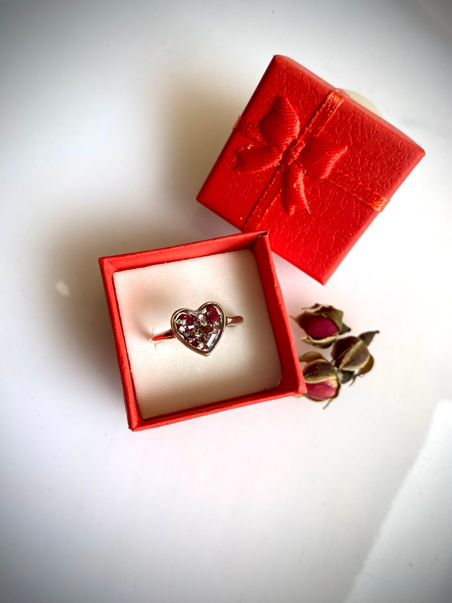 Rosy Glimmer Ring